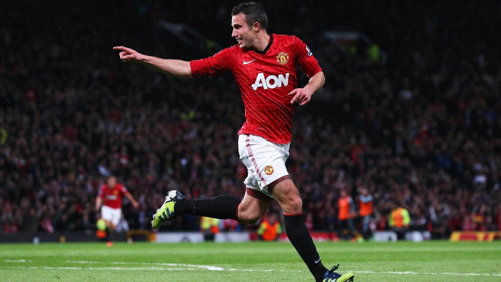 利拉德的惊天绝杀帮助开拓者逆转战局,利拉德与开拓者合同